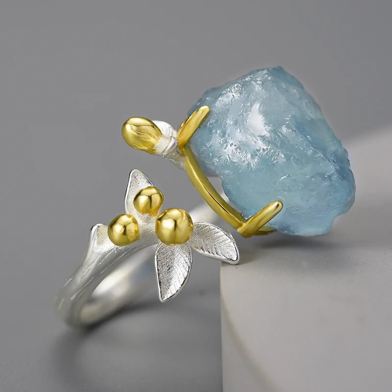 Anel ajustável prata 925 com água marinha e detalhes ouro 18K