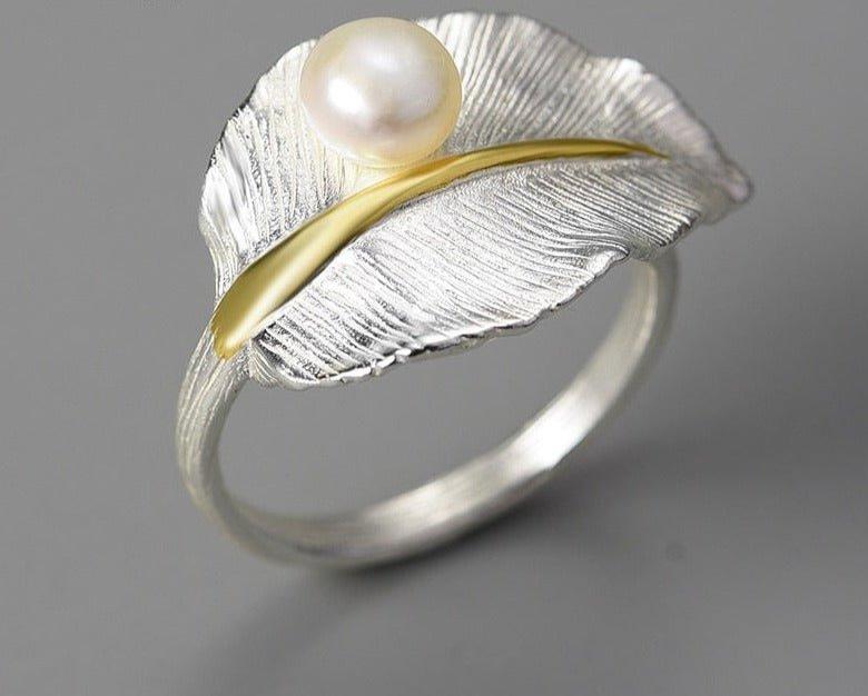 Anel Folha ajustável de prata 925 folhado a ouro 18k com pérola natural - Cuidarte Integral