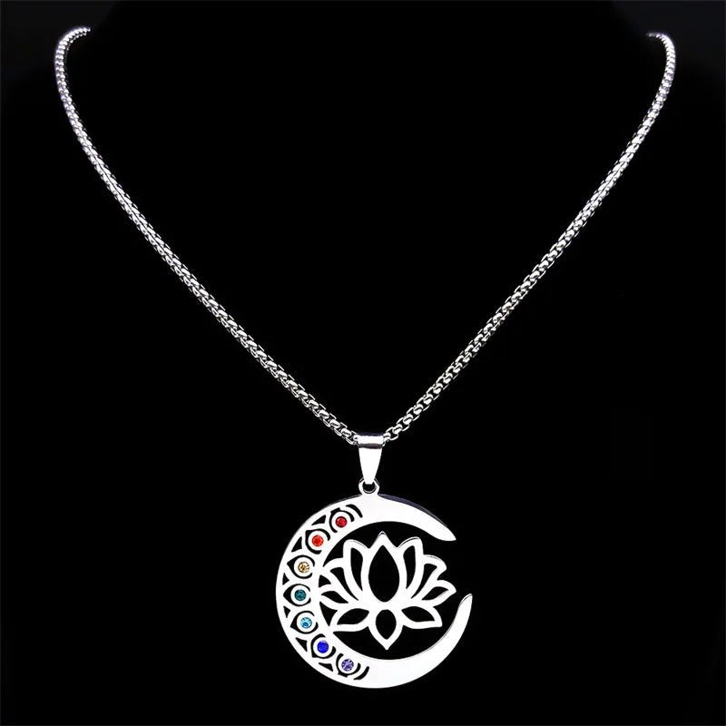 Colar pingente flor de lótus e lua 7 chakras - Cuidarte Integral