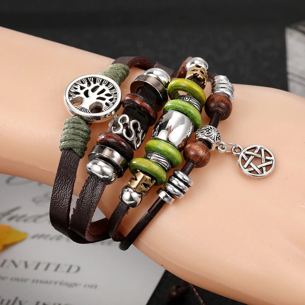 Pulseira masculina boho chic liga de zinco e couro - Cuidarte Integral